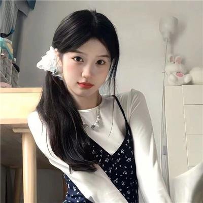 小资女孩向前冲